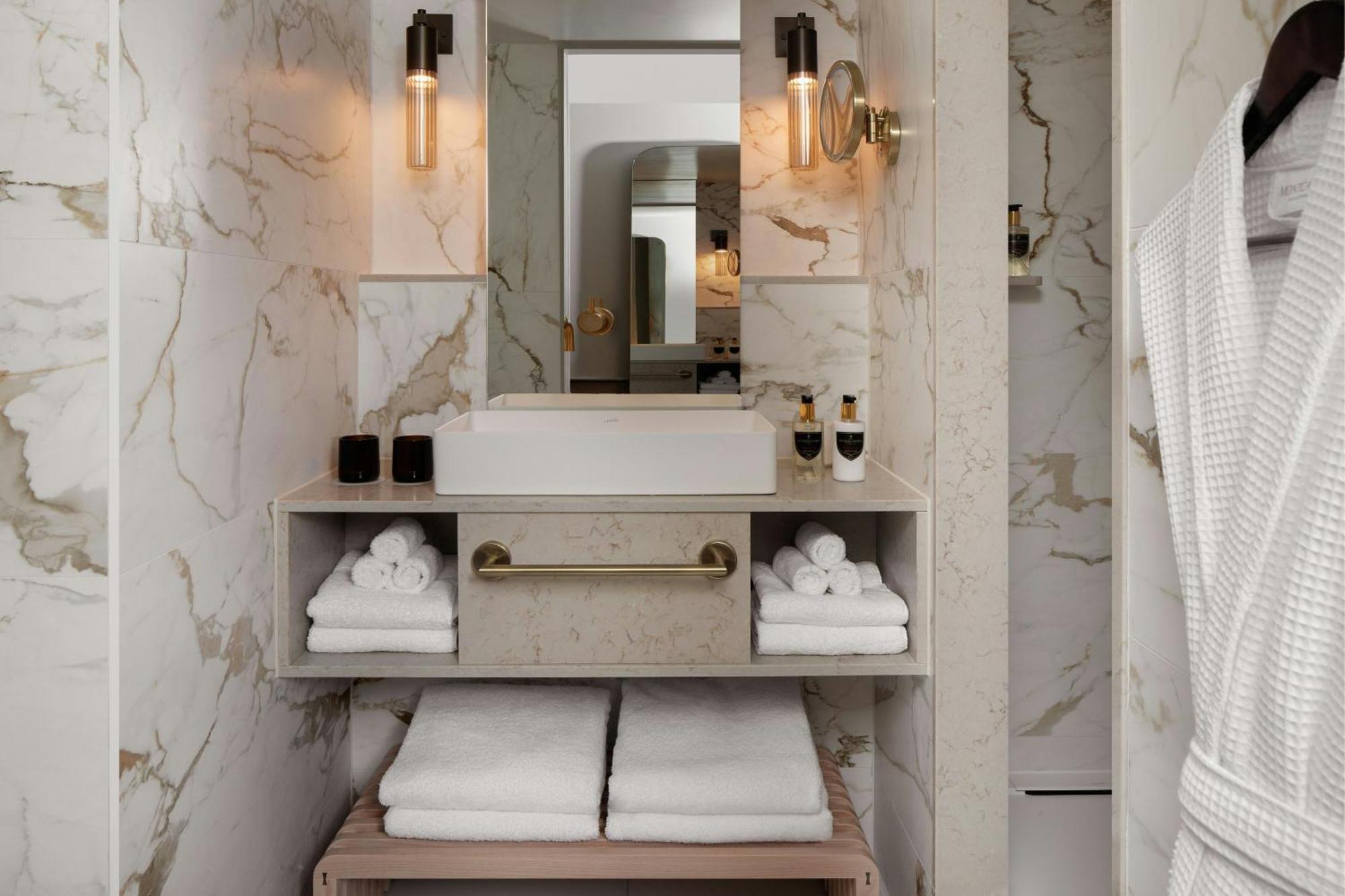 Montcalm Mayfair, Autograph Collection London Bagian luar foto