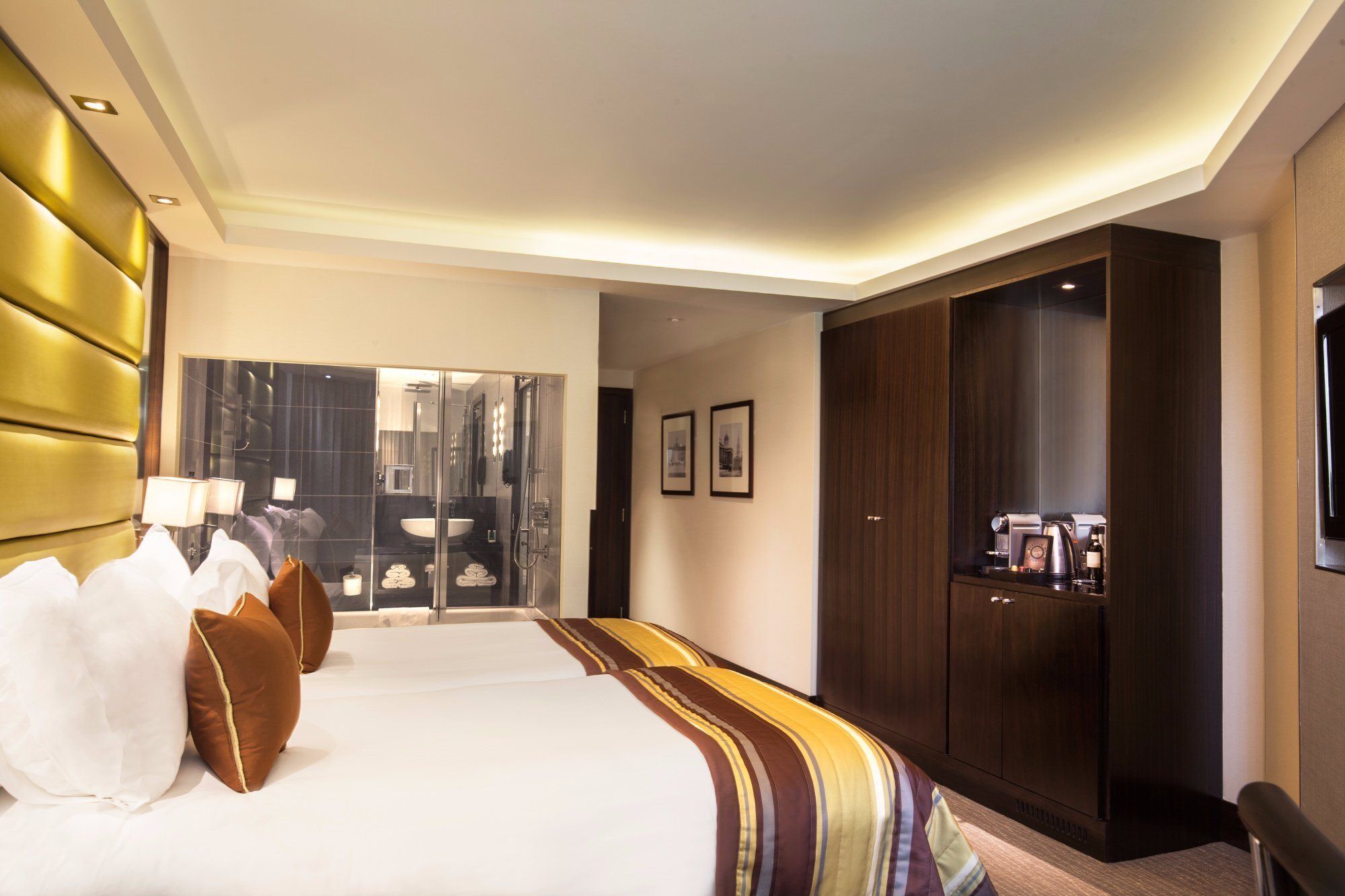 Montcalm Mayfair, Autograph Collection London Bagian luar foto A room at the Mandarin Oriental, London